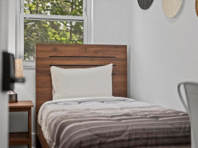 Bloomfield, Shadyside !C Modern and Cozy Private Bedroom with Shared Bathroom